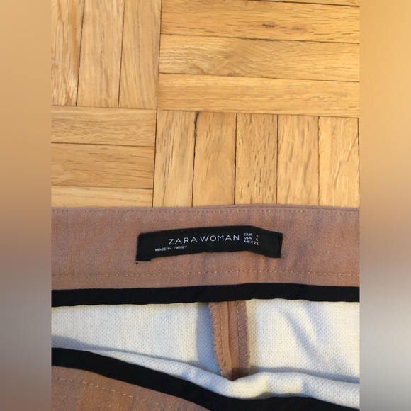 Zara pencil skirt, size small, tan - Picture 2 of 2